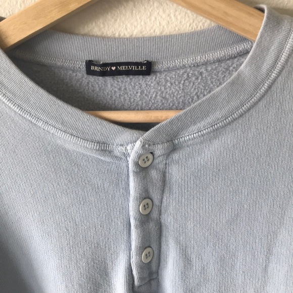 Brandy Melville Allie Top - Picture 4 of 4